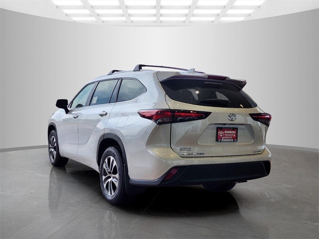 new 2026 Toyota Highlander car, priced at $50,054