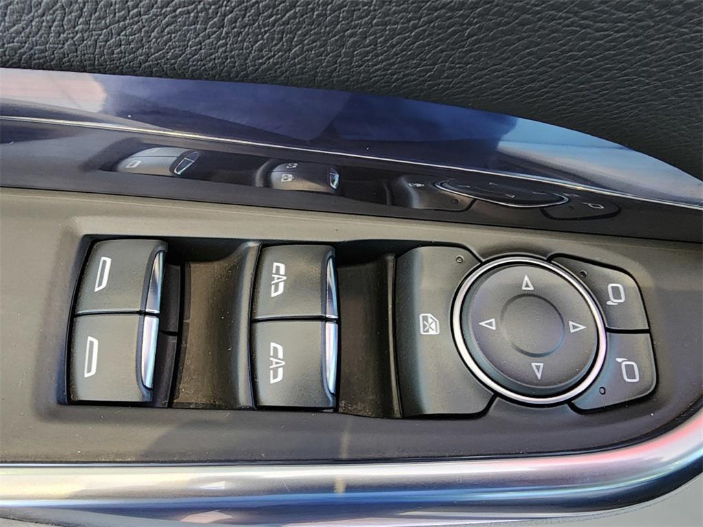 used 2020 Cadillac XT4 car, priced at $19,497