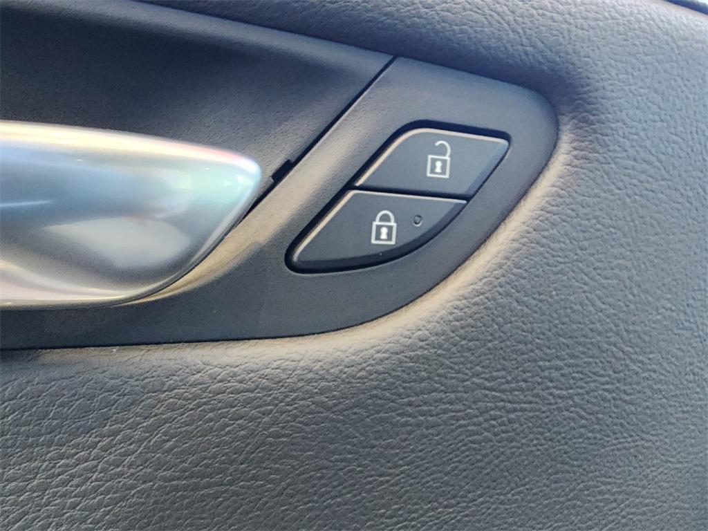 used 2020 Cadillac XT4 car, priced at $19,497