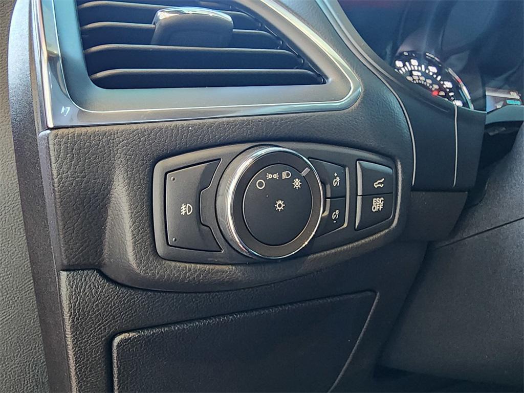 used 2022 Ford Edge car, priced at $24,624