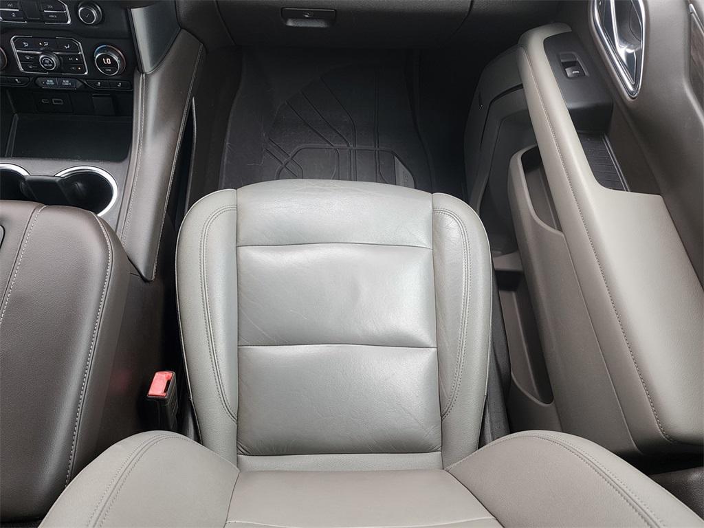 used 2021 Chevrolet Suburban car, priced at $39,985