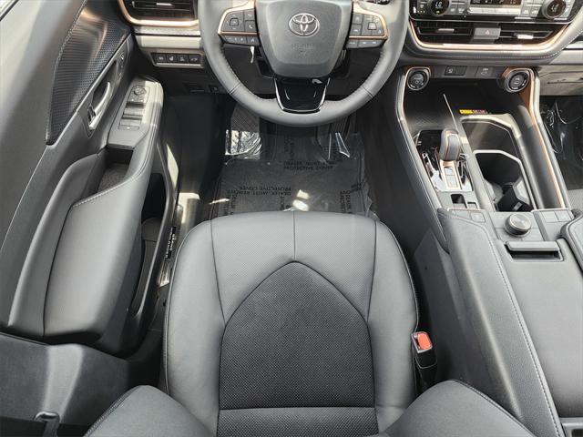 new 2025 Toyota Grand Highlander Hybrid car, priced at $63,084