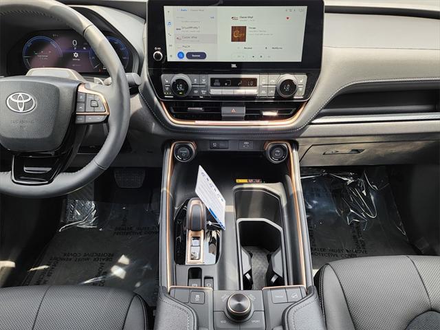 new 2025 Toyota Grand Highlander Hybrid car, priced at $63,084