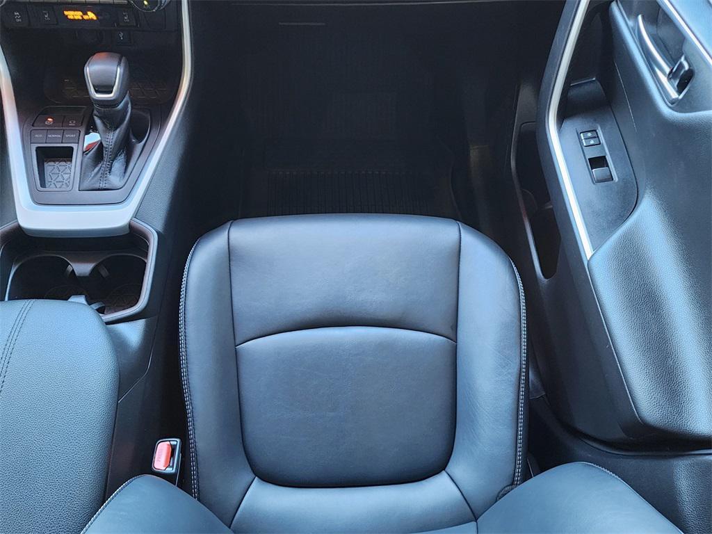 used 2021 Toyota RAV4 car, priced at $31,995