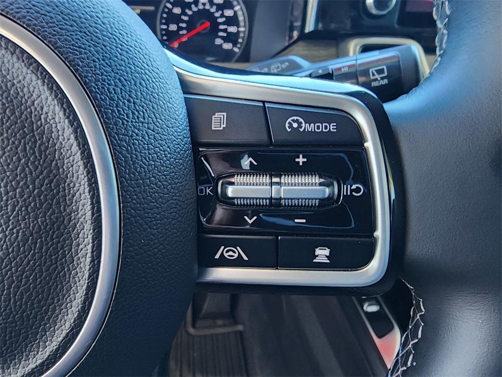 used 2022 Kia Sorento car, priced at $24,251