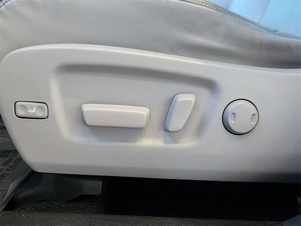 used 2019 Toyota Highlander car, priced at $23,499