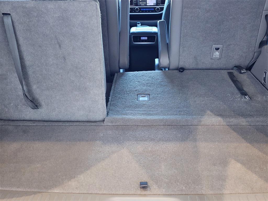 used 2019 Toyota Highlander car, priced at $23,499