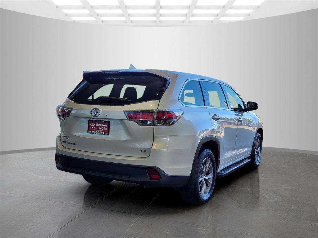 used 2015 Toyota Highlander car, priced at $16,495