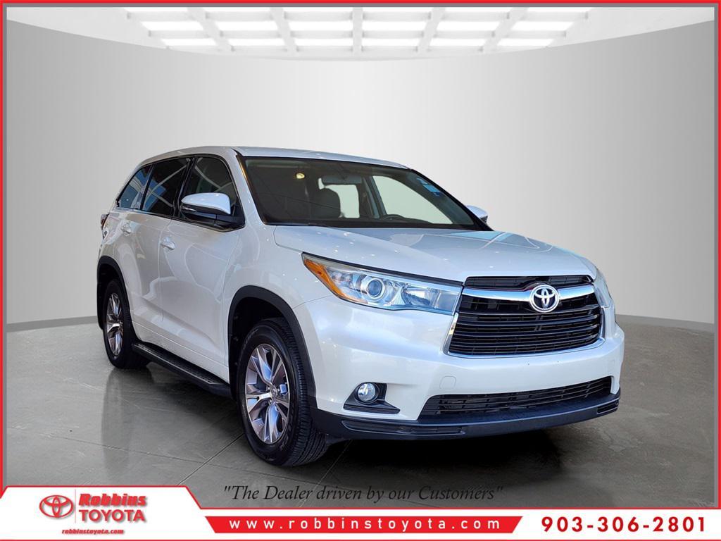 used 2015 Toyota Highlander car, priced at $16,495