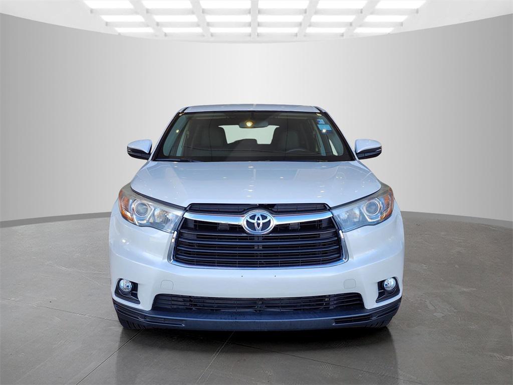 used 2015 Toyota Highlander car, priced at $16,495
