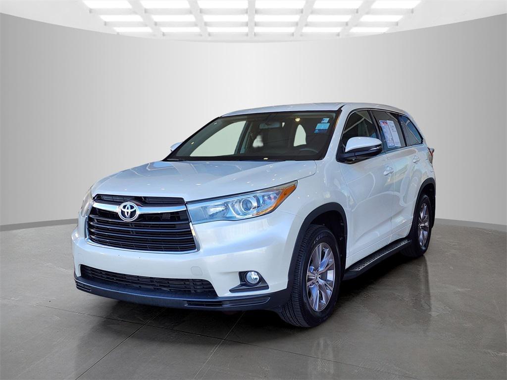 used 2015 Toyota Highlander car, priced at $16,495