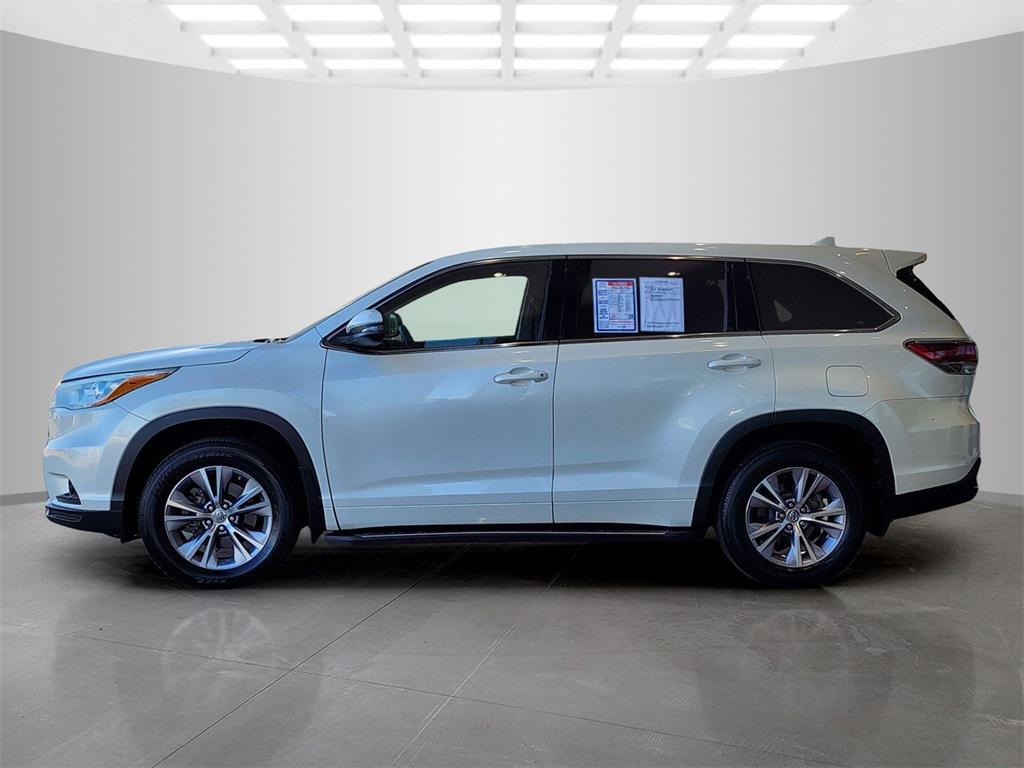used 2015 Toyota Highlander car, priced at $16,495