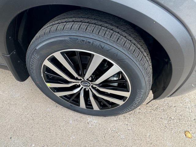 new 2025 Nissan Pathfinder car, priced at $51,480