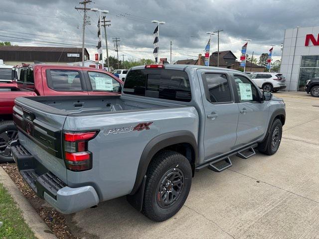 new 2025 Nissan Frontier car
