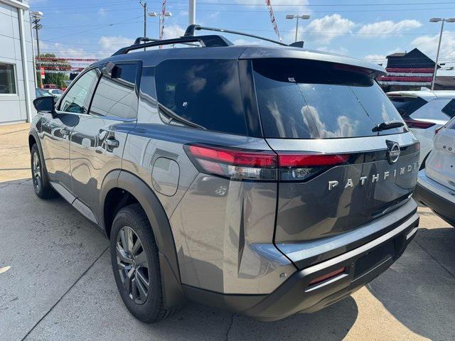 new 2025 Nissan Pathfinder car, priced at $41,380