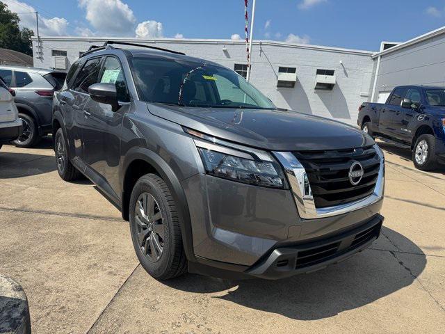 new 2025 Nissan Pathfinder car, priced at $41,380