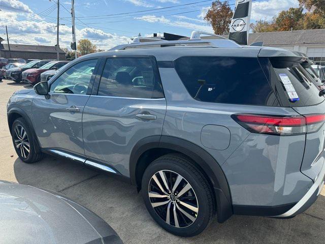 new 2025 Nissan Pathfinder car, priced at $52,530