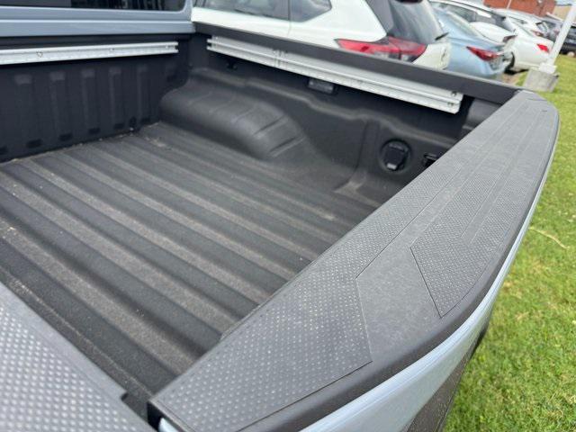 new 2025 Nissan Frontier car, priced at $45,820