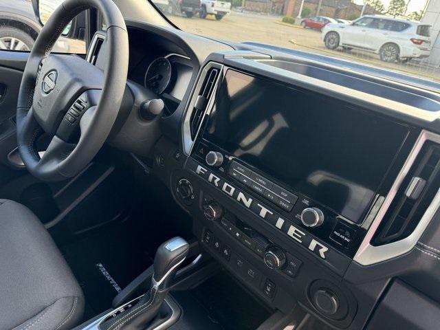 new 2025 Nissan Frontier car, priced at $42,270