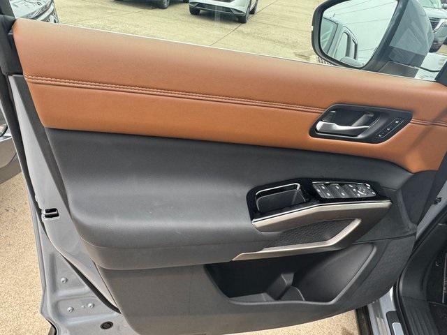 new 2025 Nissan Pathfinder car, priced at $51,985
