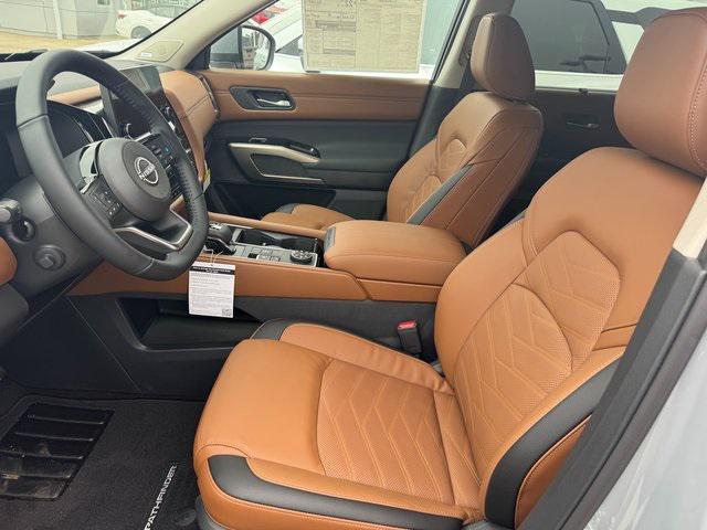 new 2025 Nissan Pathfinder car, priced at $51,985