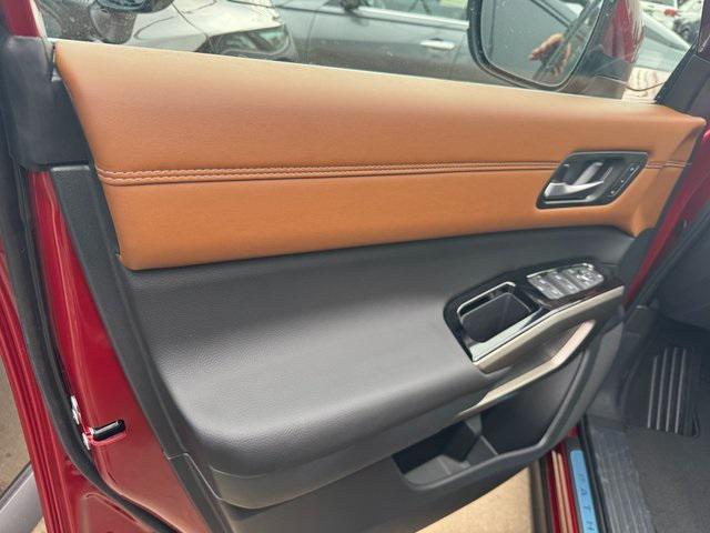 new 2025 Nissan Pathfinder car, priced at $51,990