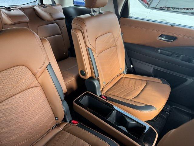 new 2025 Nissan Pathfinder car, priced at $51,560