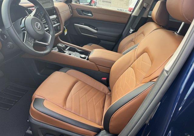 new 2025 Nissan Pathfinder car, priced at $51,560