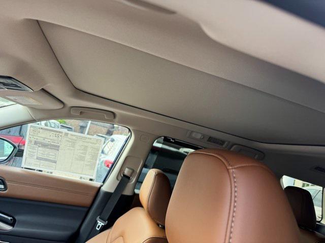 new 2025 Nissan Pathfinder car, priced at $51,560
