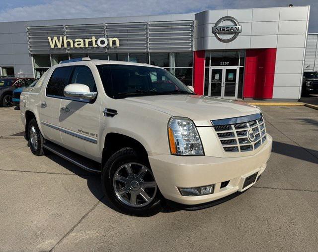 used 2009 Cadillac Escalade EXT car, priced at $19,643