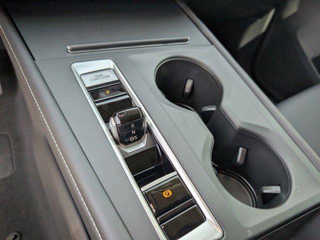new 2025 Volkswagen Atlas car, priced at $40,507