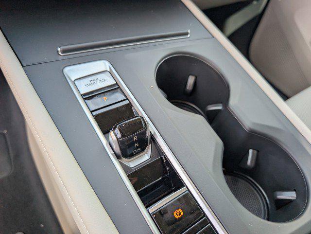 new 2025 Volkswagen Atlas car, priced at $38,636