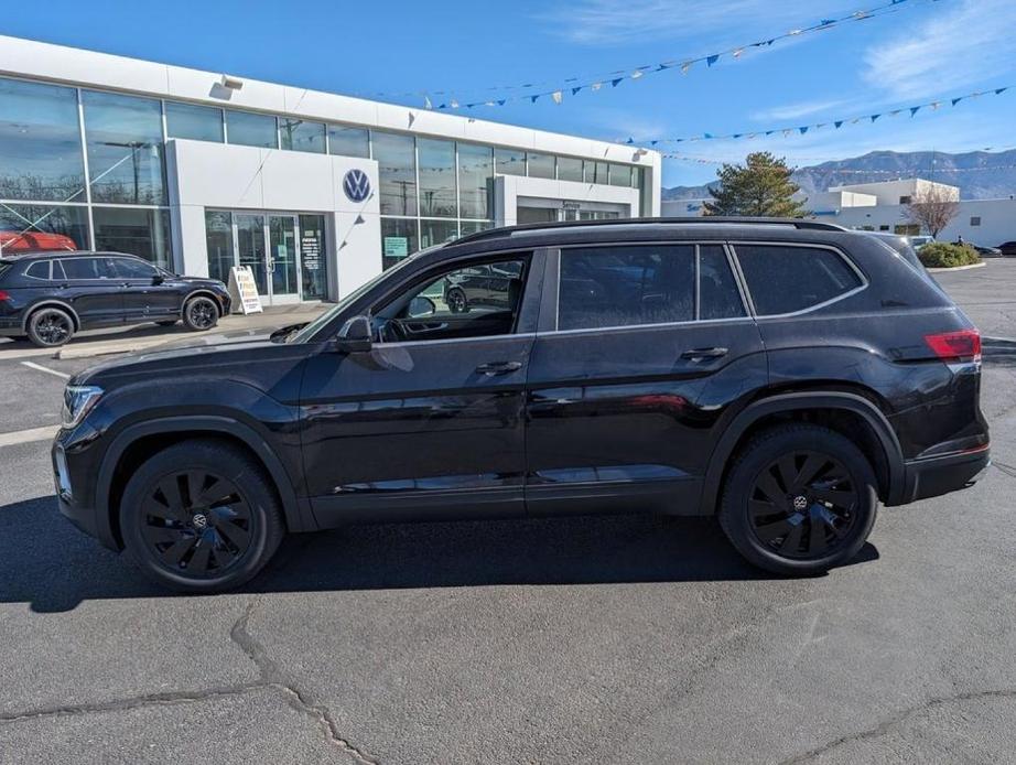 new 2024 Volkswagen Atlas car, priced at $44,050