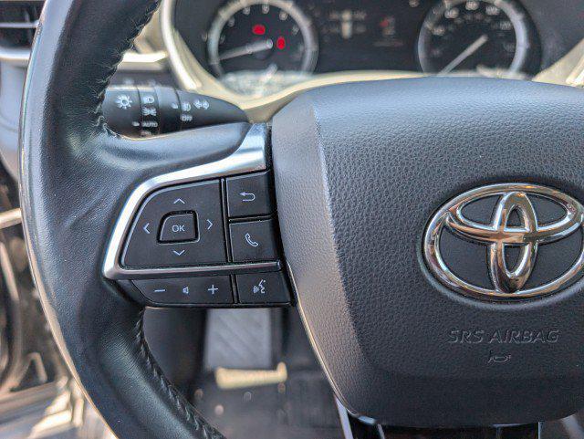 used 2021 Toyota Highlander car, priced at $31,992