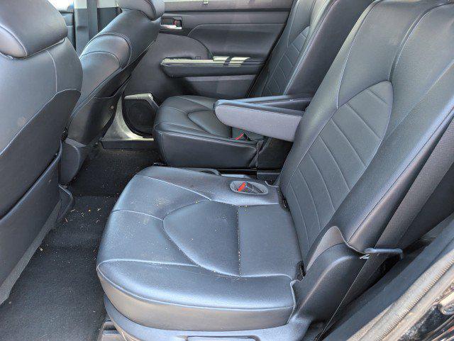 used 2021 Toyota Highlander car, priced at $31,992