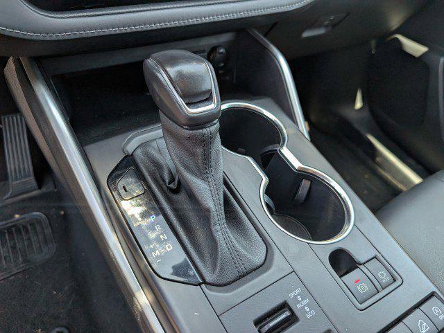 used 2021 Toyota Highlander car, priced at $31,992