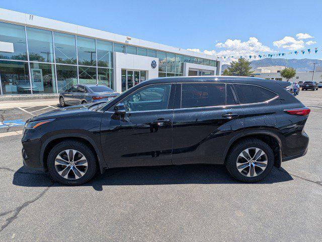 used 2021 Toyota Highlander car, priced at $31,992