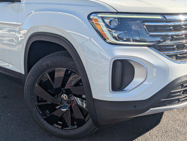 new 2025 Volkswagen Atlas car, priced at $45,427