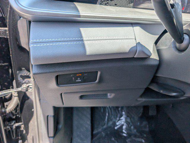 new 2025 Volkswagen Tiguan car, priced at $37,913