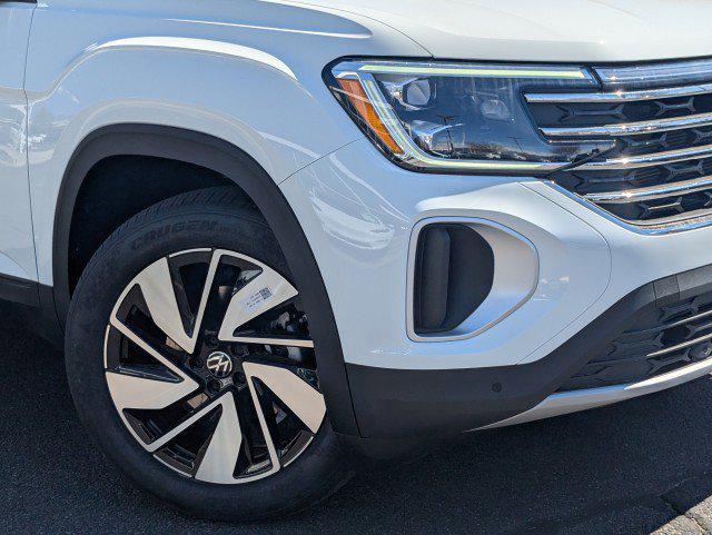 new 2025 Volkswagen Atlas car, priced at $43,221
