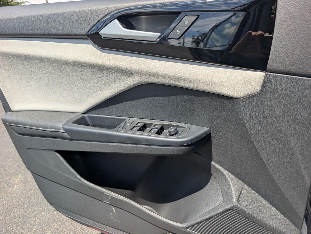 new 2025 Volkswagen Taos car, priced at $29,208