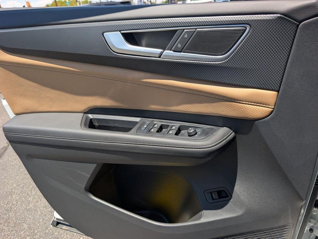 new 2025 Volkswagen Atlas Cross Sport car, priced at $53,447
