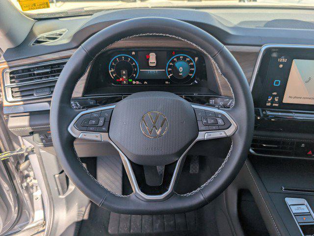 new 2025 Volkswagen Atlas car, priced at $39,403