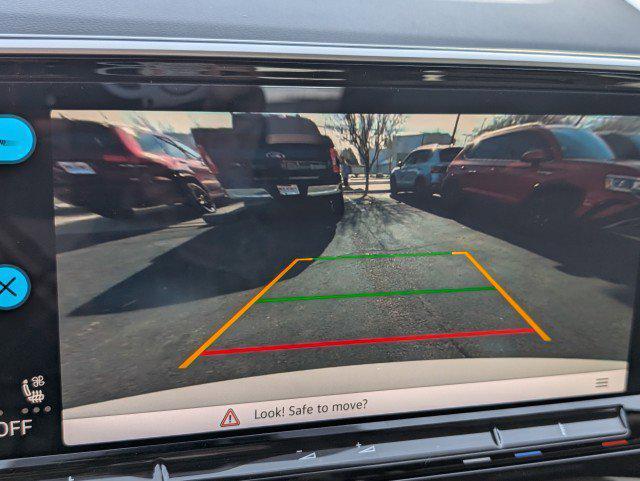new 2025 Volkswagen Atlas car, priced at $38,903