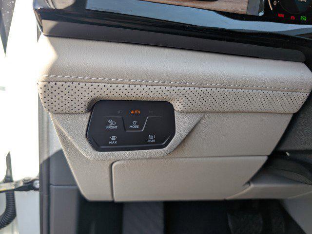 new 2025 Volkswagen Atlas car, priced at $38,903