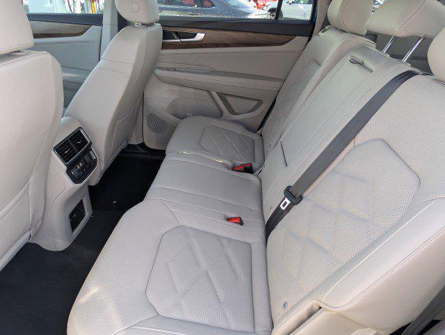 new 2025 Volkswagen Atlas car, priced at $38,136
