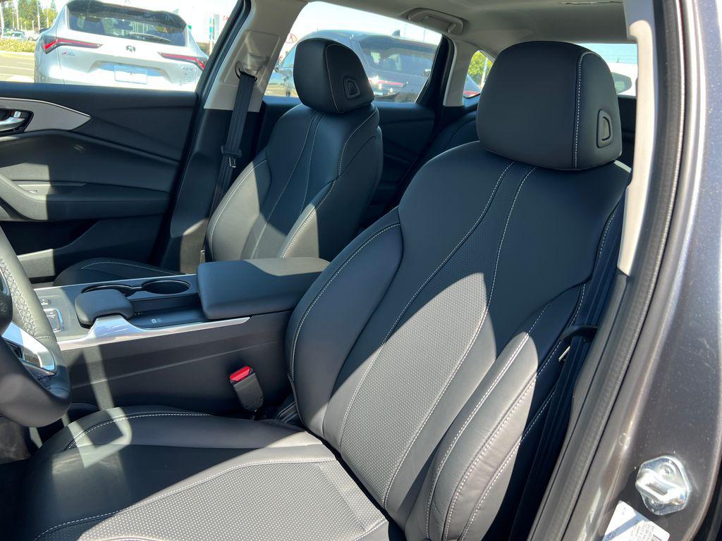 new 2025 Acura TLX car, priced at $47,195