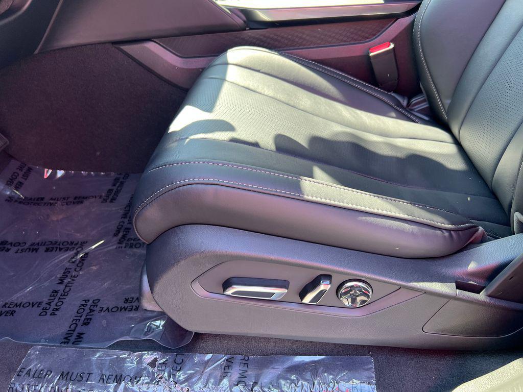 new 2026 Acura MDX car, priced at $61,350