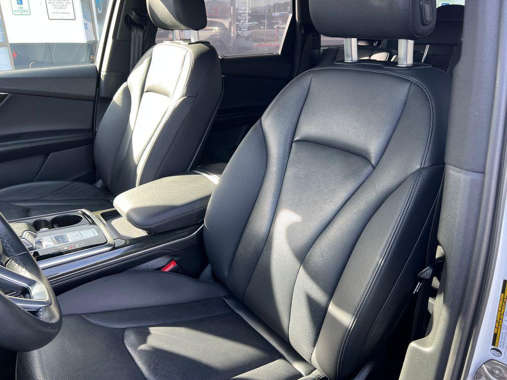 used 2021 Audi Q7 car, priced at $35,550
