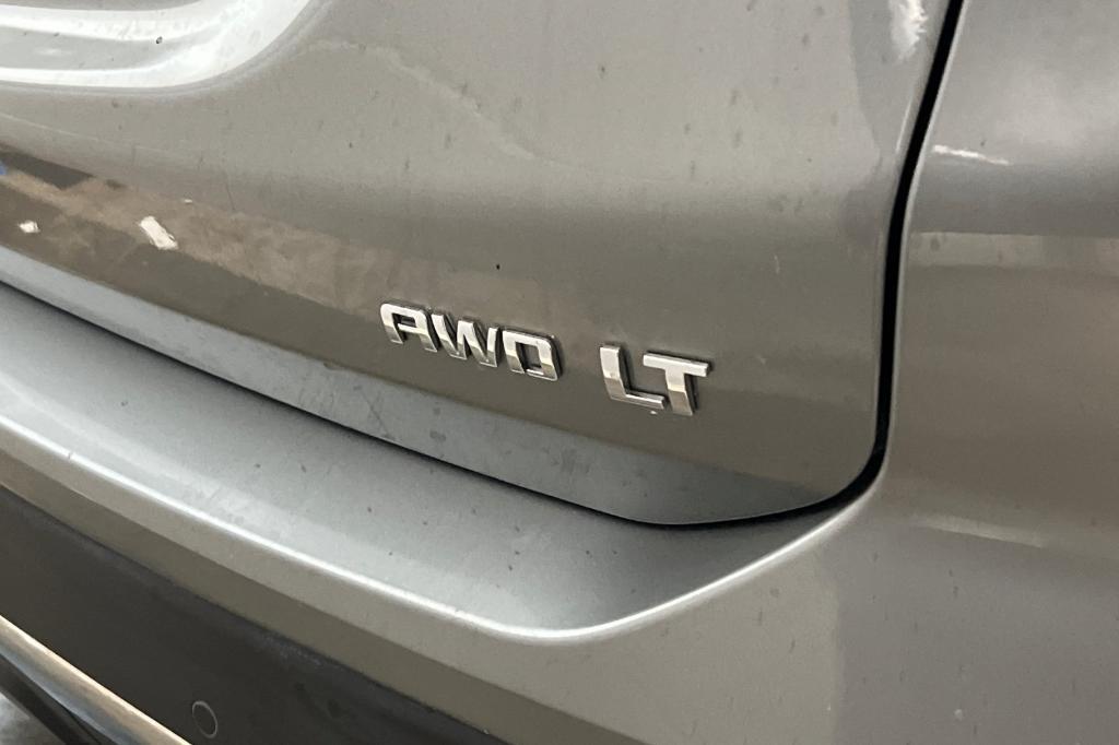 used 2024 Chevrolet Equinox car, priced at $27,991